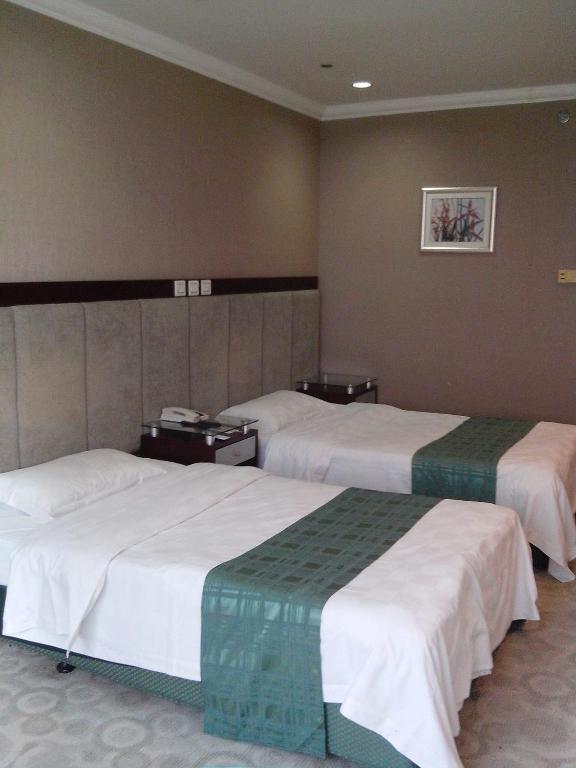Garden City Hotel Chengdu Room photo