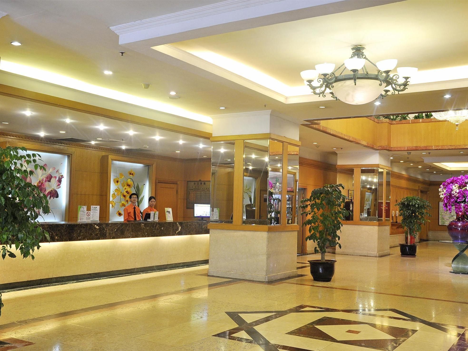 Garden City Hotel Chengdu Exterior photo