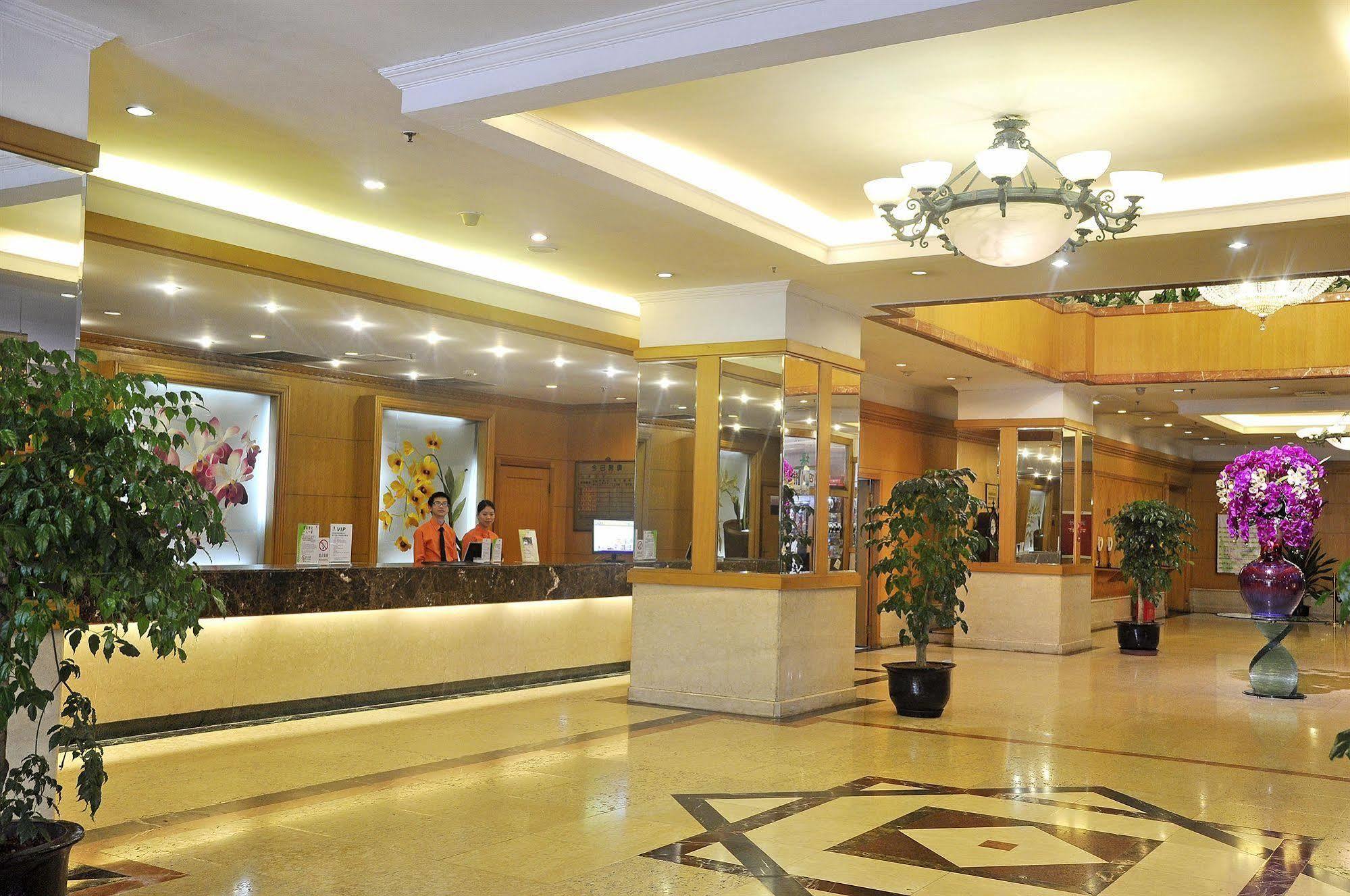 Garden City Hotel Chengdu Exterior photo